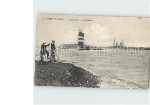 Friedrichsort Leuchtturm und Hafen Dampfer