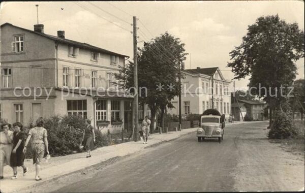 Glowe Ruegen Dorfstrasse Strandhotel