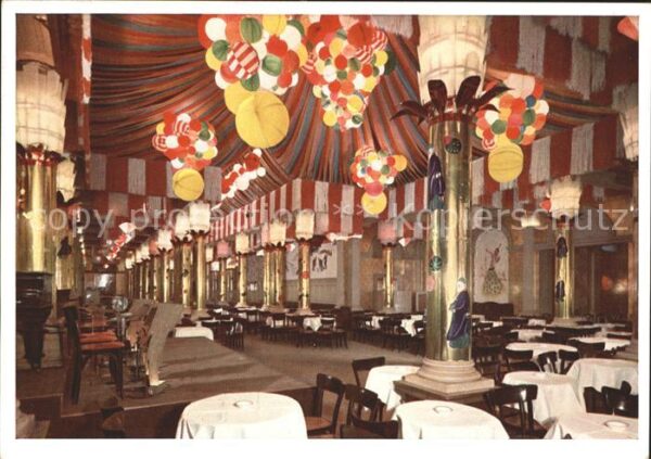 Muenchen Cafe Luitpold Fasching