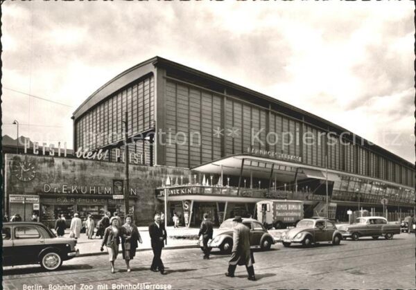 Berlin Bahnhof Zoo Bahnhofsterrasse