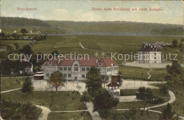 Stockach Baden Partie beim Schulhaus mit staedt. Anlagen