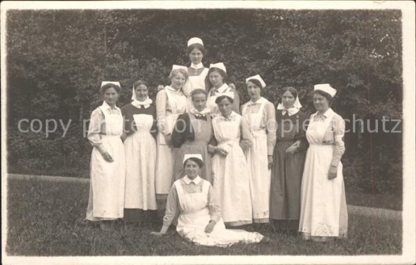Poessneck Gruppenfoto Krankenschwestern