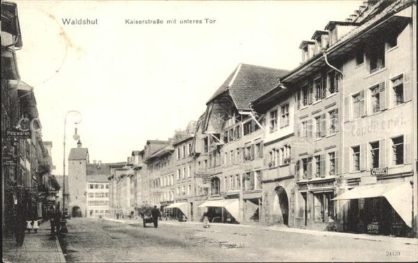 Waldshut Tiengen Rhein Kaiserstrasse mit unterem Tor