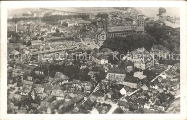Speyer Rhein Stadtmitte mit Dom Fliegeraufnahme