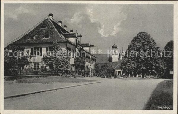Wolfegg Strassenpartie Kirchturm