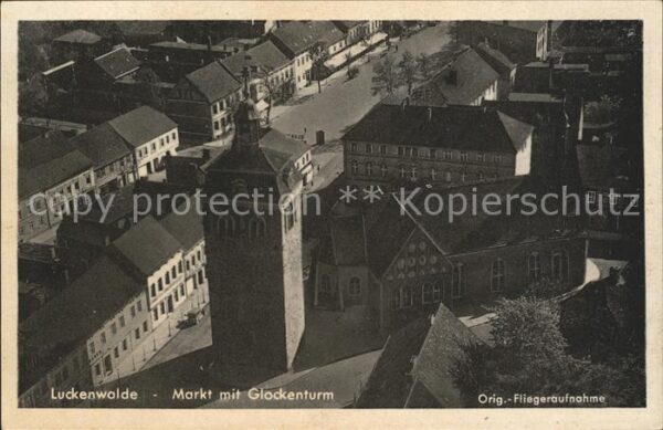 Luckenwalde Markt mit Glockenturm Fliegeraufnahme