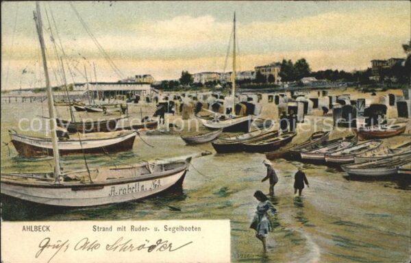Ahlbeck Ostseebad Strand mit Ruderbooten