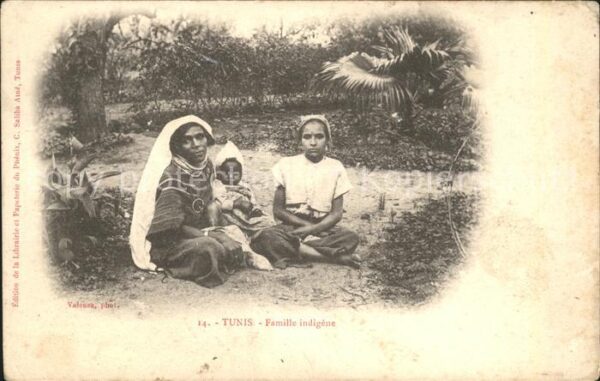 Tunis Famille indigene