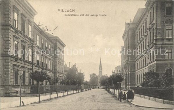 Villach Kaernten Schulstrasse mit der evang. Kirche