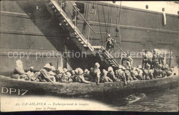 Casablanca Embarquement de troupes pour la France Militaire
