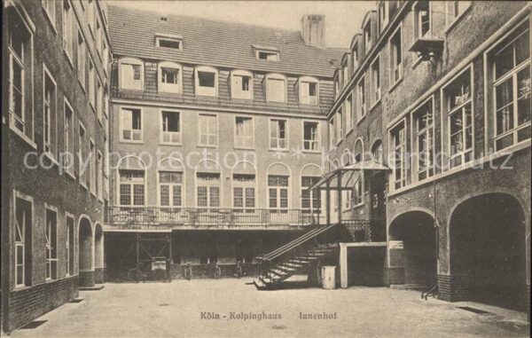 Koeln Rhein Kolpinghaus Innenhof