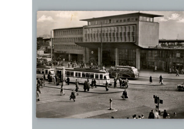 Essen Ruhr Hauptbahnhof Strassenbahn
