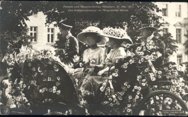 Potsdam Parade Margueritentag Kronprinzenpaar Korso