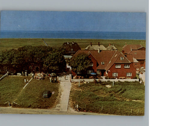 Hooge Hallig Fliegeraufnahme Gaststaette Friesenpesel