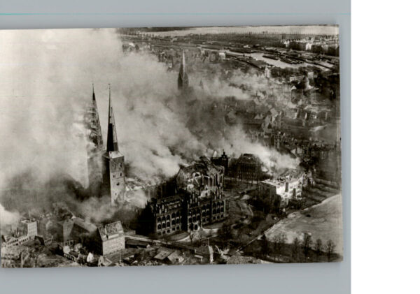 Luebeck Luftangriff 1942