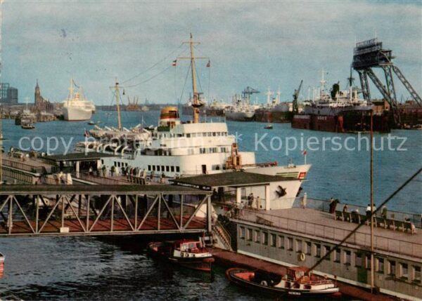 Schiffe Ships Navires Seebederschiff Bunte Kuh St.Pauli-Landungsbruecke
