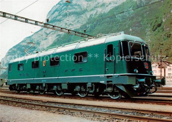 Eisenbahn Railway Chemin de Fer Lokomotive Re 6/6 SBB