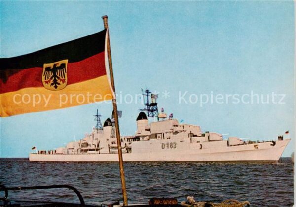 Marine Zerstoerer Bayern