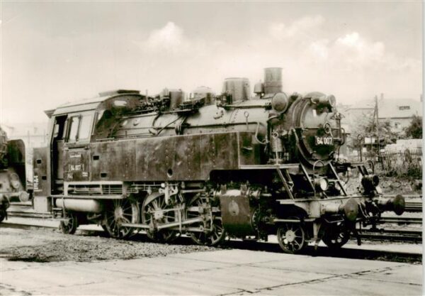 Eisenbahn Railway Chemin de Fer Personenzugtenderlokomotive der DR