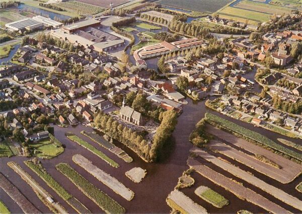 Langedijk NL Kerk en omgeving te Broek op Langedijk