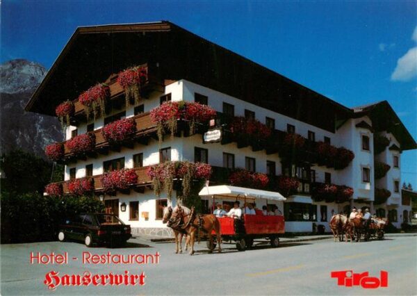 Muenster Tirol Hotel Restaurant Hauserwirt Pferdebus