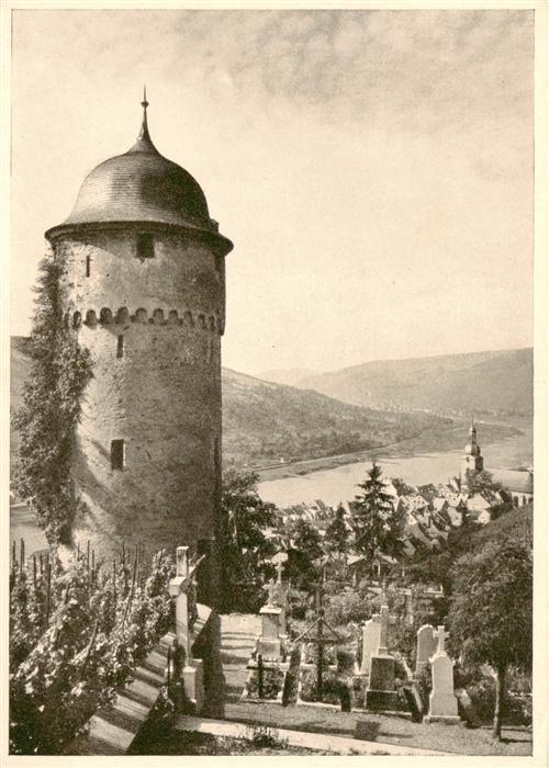 Zell Mosel Runder Turm Moselpartie
