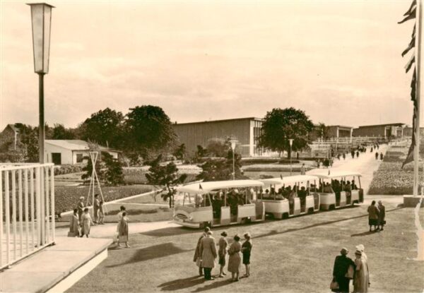 Erfurt IGA Ausstellungsgelaende Blick von der Rendezvousbruecke