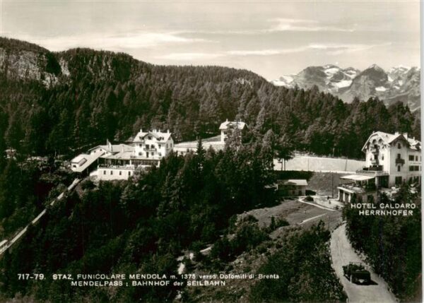 Mendola Mendelpass Trentino IT Stazione Funicolare verso Dolomiti di Brenta Seil