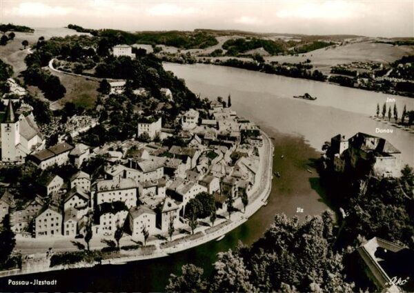Passau Zusammenfluss von Ilz Donau und Inn Fliegeraufnahme