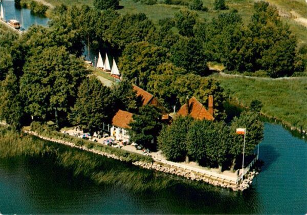 Gross Groenau Faehrhaus Rothenhusen