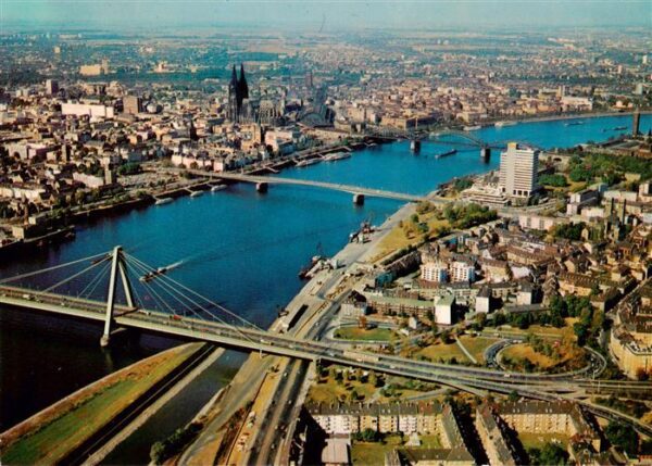 Koeln  Rhein Rheinblick mit Dom und Severinsbruecke Deutzer Bruecke Hohenzollern