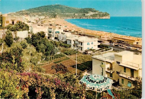 Gaeta Campania IT Spiaggia Kuestenpanorama Strand
