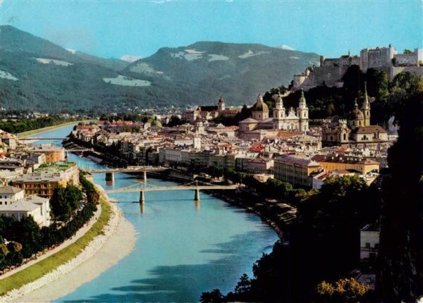 Salzburg  AT Panorama Blick von Muelln mit Altstadt und Festung