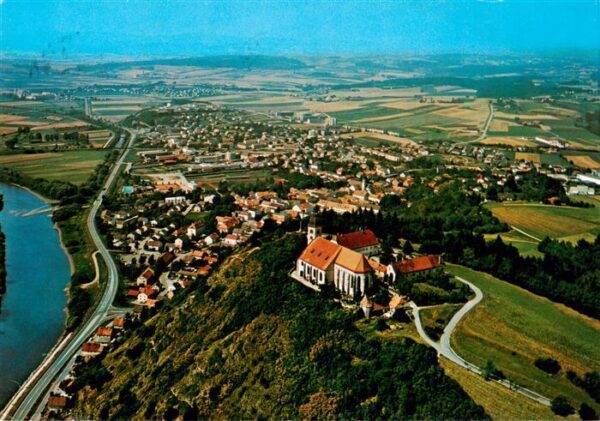 Bogenberg Niederbayern Marienwallfahrtskirche Fliegeraufnahme