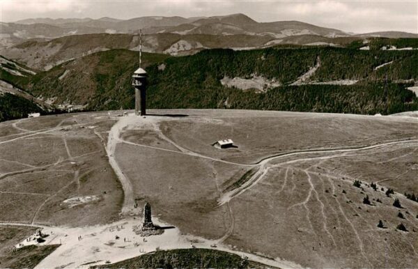 Feldberg 1450m Schwarzwald Fliegeraufnahme mit Fernsehturm