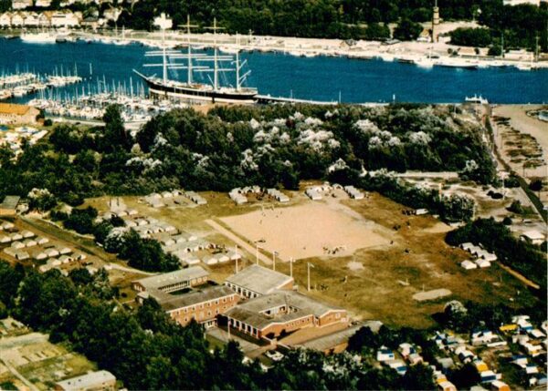 Travemuende Ostseebad Jugendfreizeitstaette Priwall Fliegeraufnahme