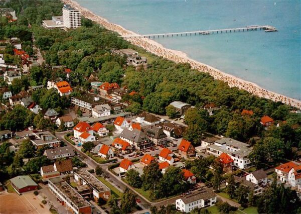 Timmendorf  Timmendorfer Strand Fliegeraufnahme mit Seebruecke