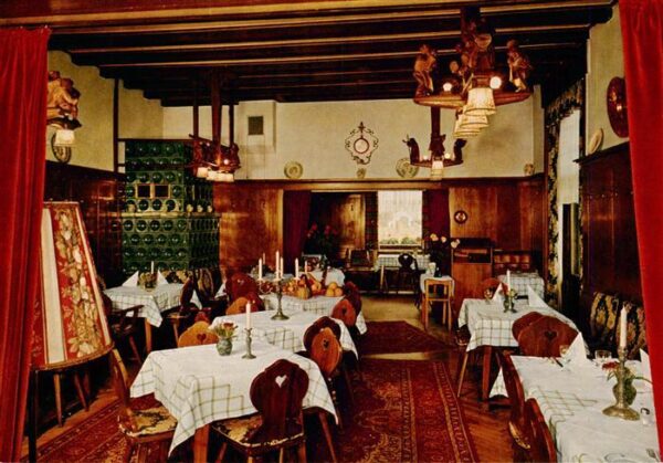 Baden-Baden Waldhotel Fischkultur Forellenhof Gastraum