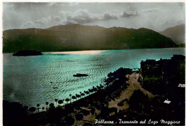 Pallanza Piemonte IT Tramonto sul Lago Maggiore