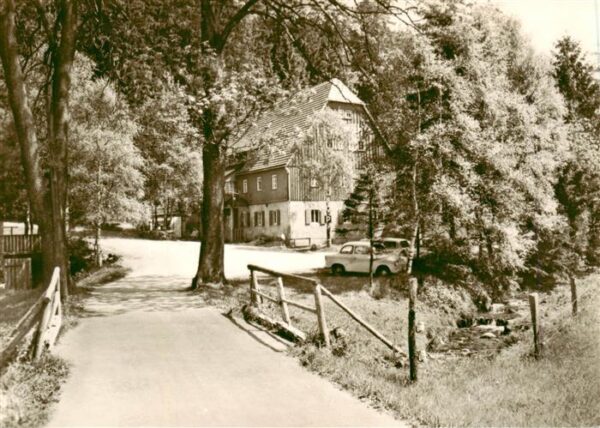Baerenfels Erzgebirge Altenberg HOG Putzmuehle mit dem Poebelbach