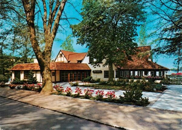 Fissau Eutin Restaurant Café Fissauer Faehrhaus am Kellersee