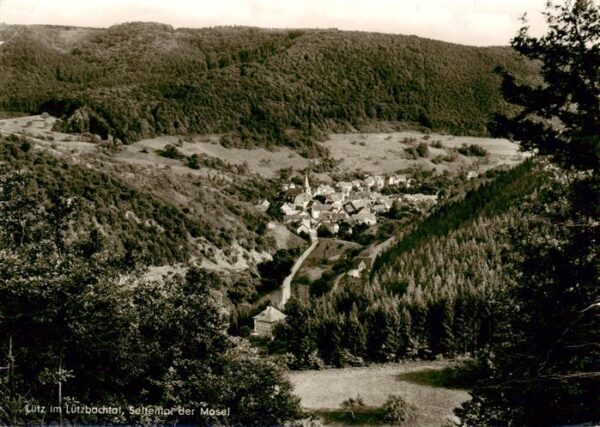 Luetz Luetzbachtal Seitental der Mosel Panorama