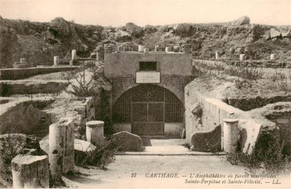 Carthage  Karthago Carthago Tunesie Amphitheatre ou furent martyrisees Sainte Pe