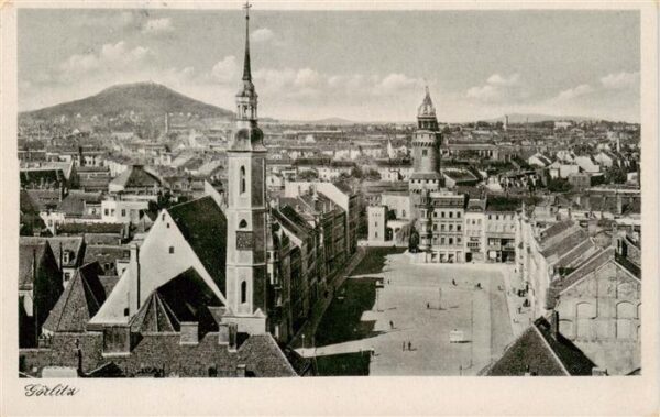 Goerlitz  Sachsen Stadtansicht mit Leninplatz und Landeskrone