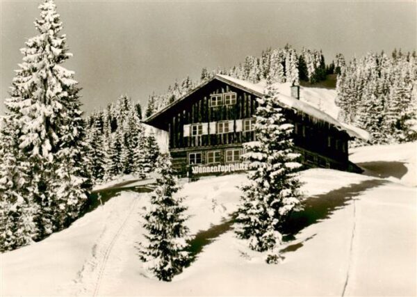 Fischen Allgaeu Berggasthaus Wannenkopfhuette Winterlandschaft Allgaeuer Alpen